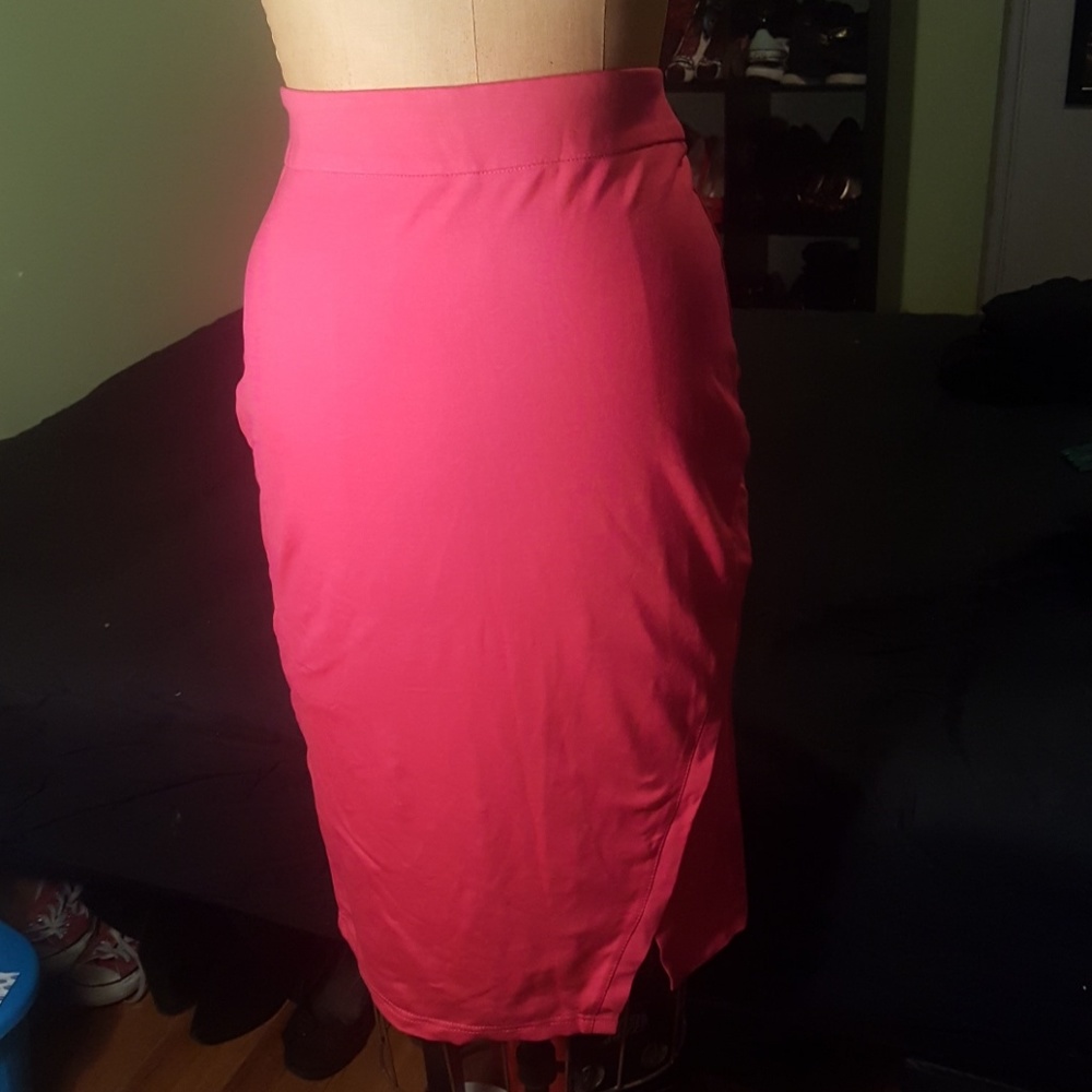 Hot Pink Pencil Skirt Spandex NWT Size Medium
